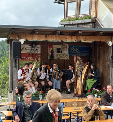 Hofsingen Buggl in Bach Stubinger